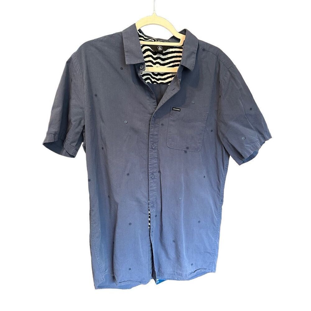 Volcom Men’s blue button down collar woven shirt embroidered detailing m…